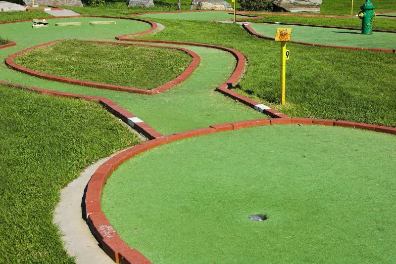 artificial grass putting greens